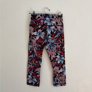 Lululemon Athletica Wunder Under Cropped Leggings floral print